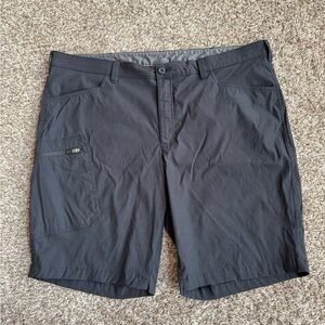 Eddie Bauer Rainier Shorts Mens 42 Dark Gray Stretch Nylon Outdoor Hiking Travel